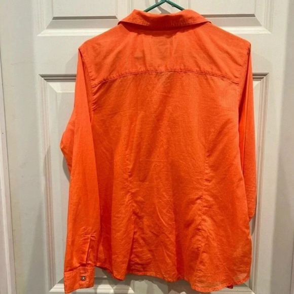 Eddie Bauer Semi Sheer Cotton Button Up Travel Shirt size Large - Picture 3 of 8